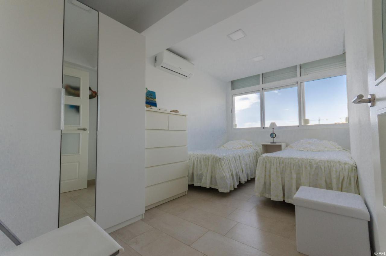 Holiday Apartment With Direct Sea Promenade Access Маспаломас Екстериор снимка